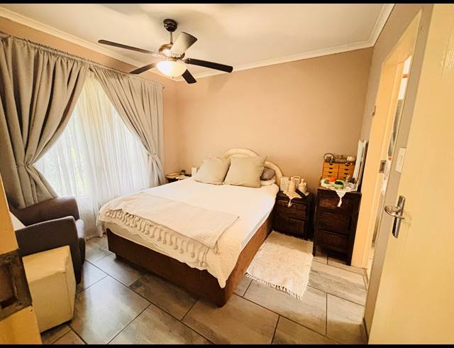 1 BEDROOM TOWNHOUSE FOR SALE IN MORELETA PARK